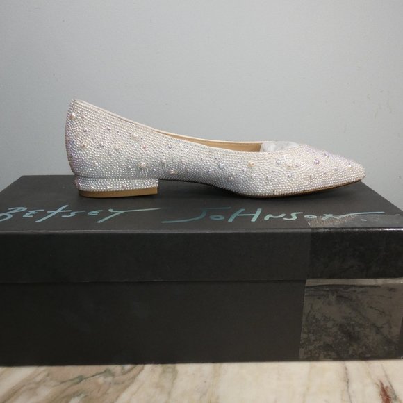 NiB - Betsey Johnson Irredecent Pearl Rhinestones Jude Ballet Flat, Pearl, 5.5 - Picture 6 of 9